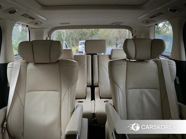 Toyota Elfa id 4222290 из Китая 16