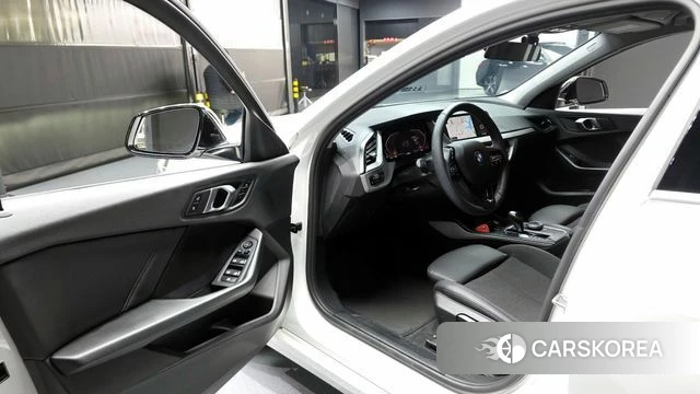 BMW 1 Series (F40) id 4224916 из Кореи 30