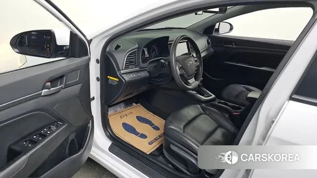 Hyundai Avante AD id 3656905 из Кореи 20