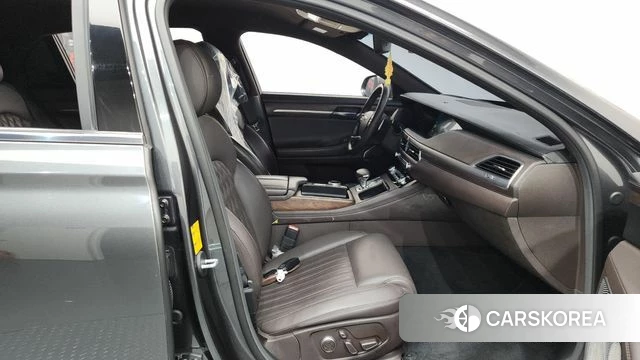 Genesis G90 id 3942666 из Кореи 20