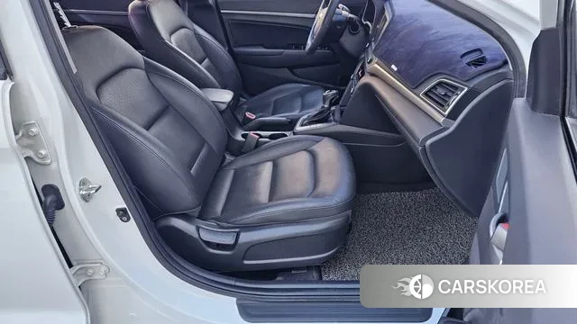 Hyundai Avante AD id 3612830 из Кореи 20