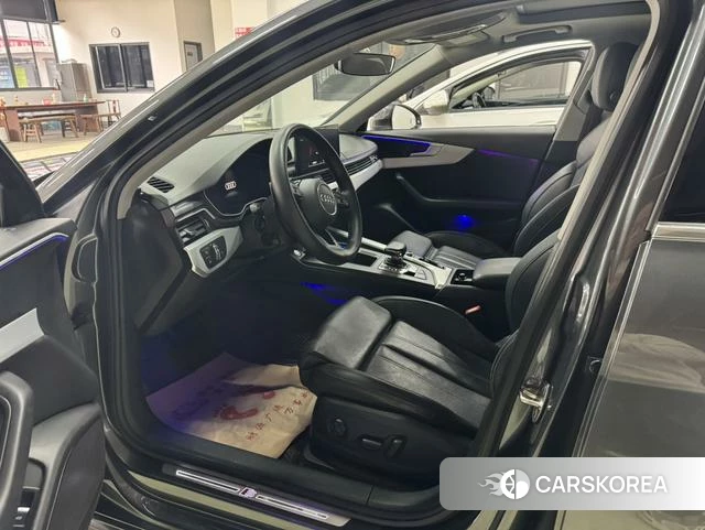 Audi A4L id 4399738 из Китая 16