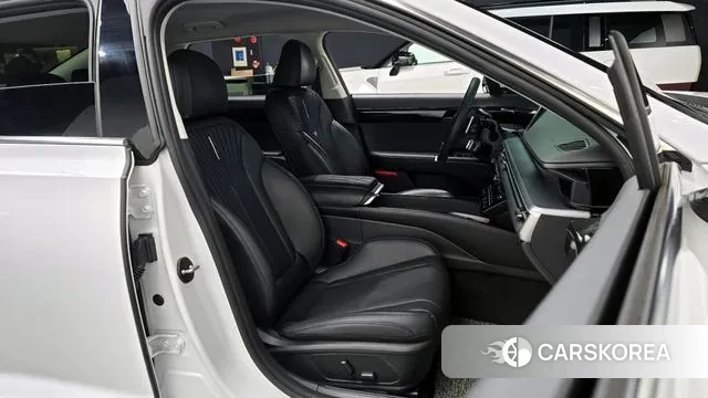 Hyundai Grandeur (GN7) id 3022218 из Кореи 20