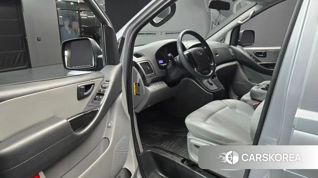 Hyundai The New Grand Starex id 4508369 из Кореи 30
