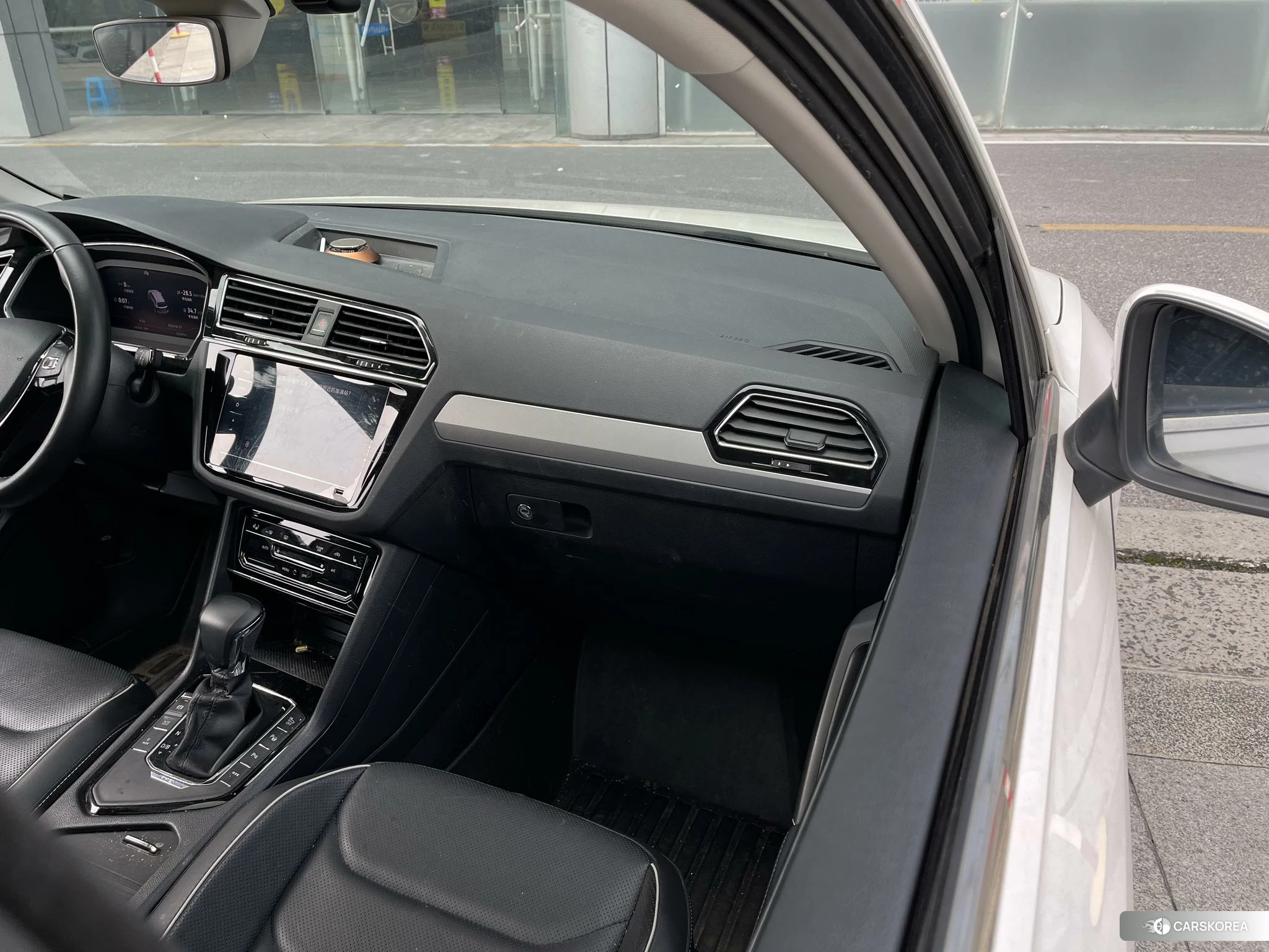 Volkswagen Tiguan L id 4514972 из Китая 15