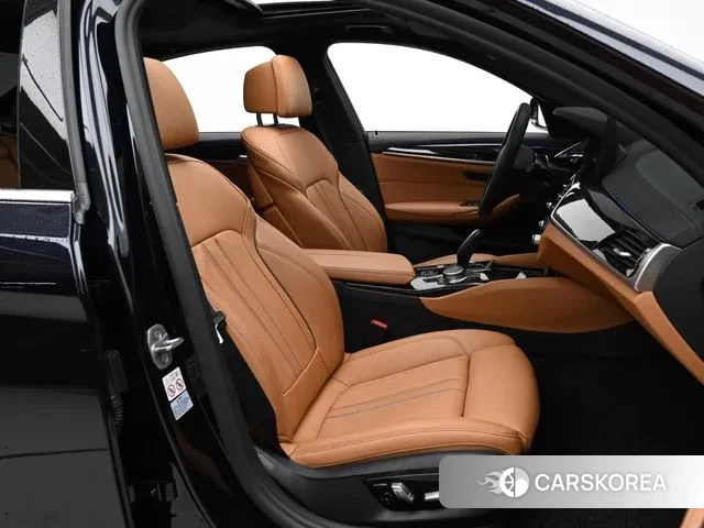 BMW 5 Series (G30) id 3023261 из Кореи 20