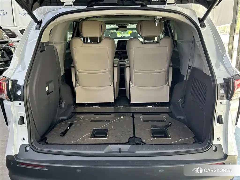 Toyota Sienna id 4547242 из Китая 14