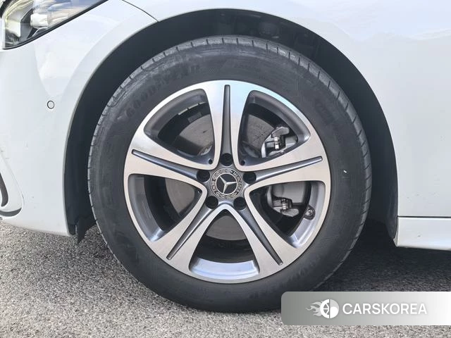 Mercedes-Benz Class C id 4307307 из Китая 25