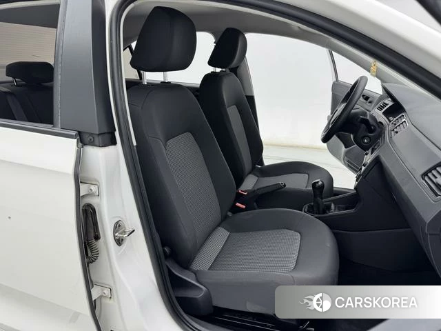 Volkswagen Santana id 4258564 из Китая 28