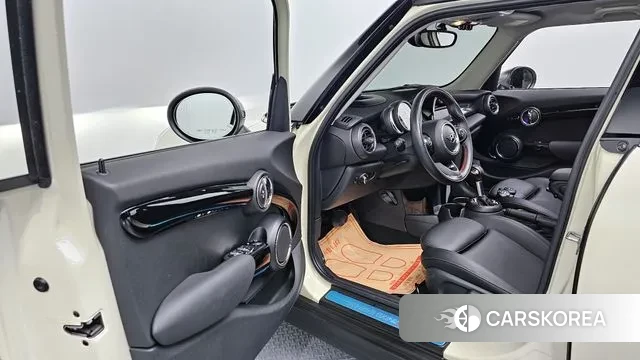 Mini Cooper S id 3500020 из Кореи 20