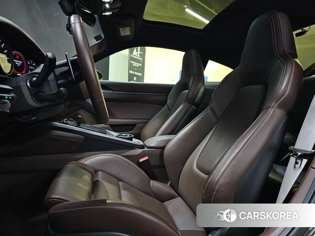 Porsche 911(992) id 4528340 из Кореи 20