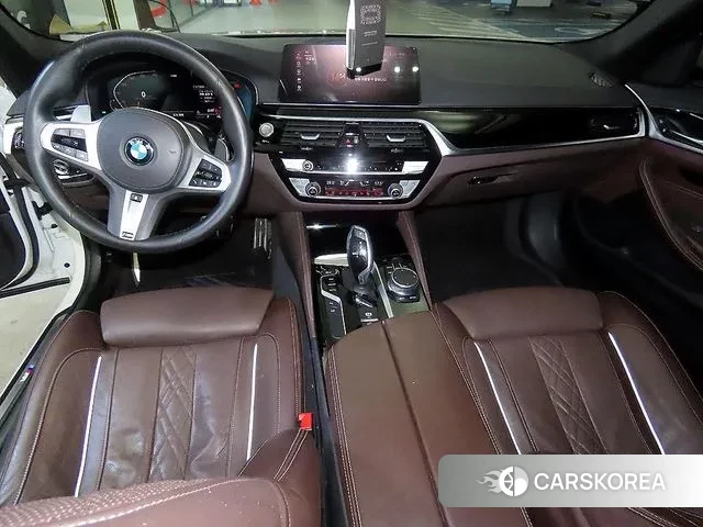 BMW 5 Series (G30) id 3757511 из Кореи 20