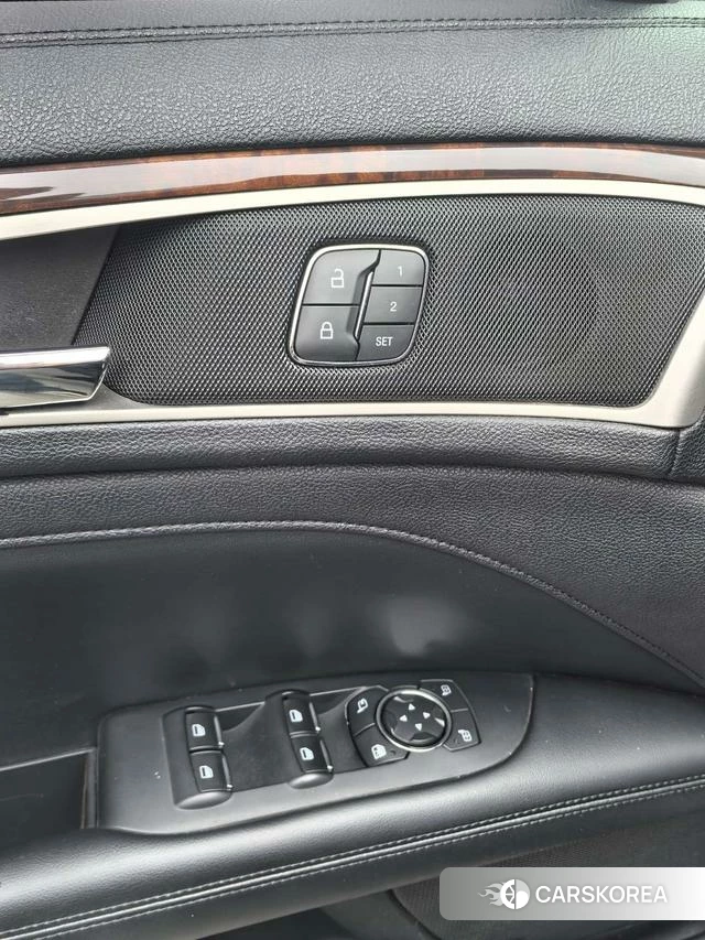 Lincoln MKZ id 4213976 из Китая 12