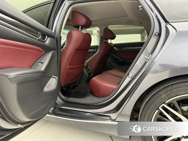 Honda Accord id 4365628 из Китая 28