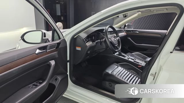 Volkswagen Passat GT (B8) id 4563329 из Кореи 20