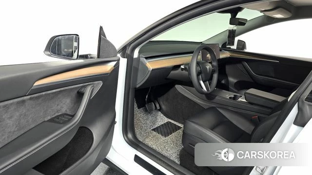 Tesla Model Y id 4432990 из Кореи 31