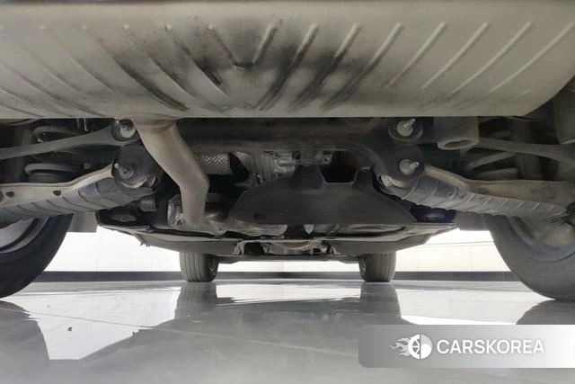 Audi Q5L id 4328867 из Китая 17