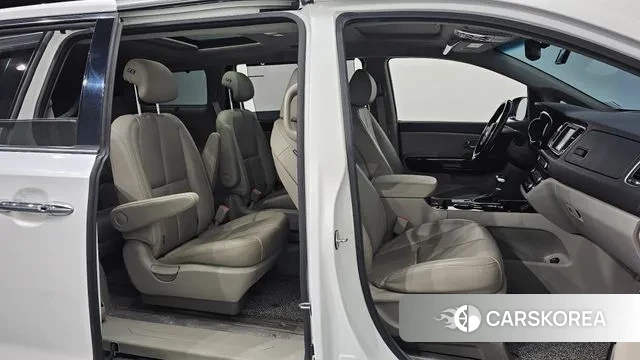 Kia The New Carnival id 3302947 из Кореи 20