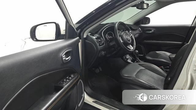 Jeep Compass 2nd Generation id 4339258 из Кореи 30