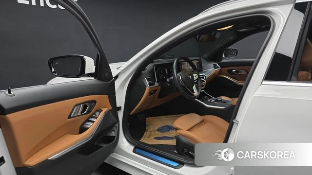 BMW 3 Series (G20) id 3786565 из Кореи 20