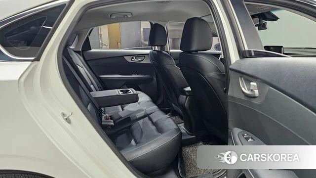 Kia Come New K3 id 4625544 из Кореи 30
