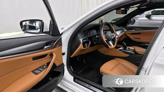 BMW 5 Series (G30) id 3675520 из Кореи 20