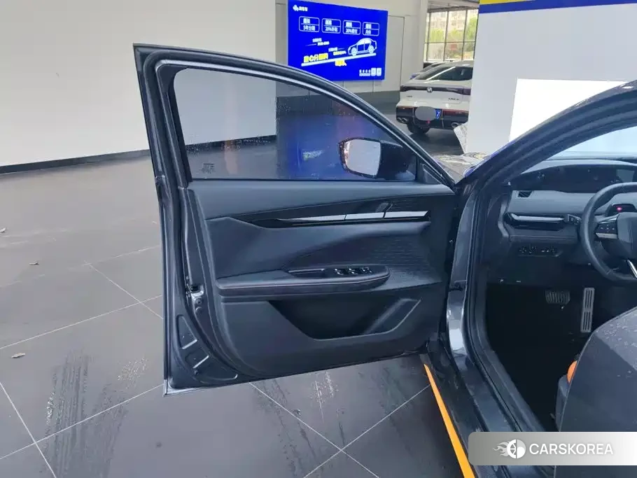 Chang'an UNI-V id 4622490 из Китая 16