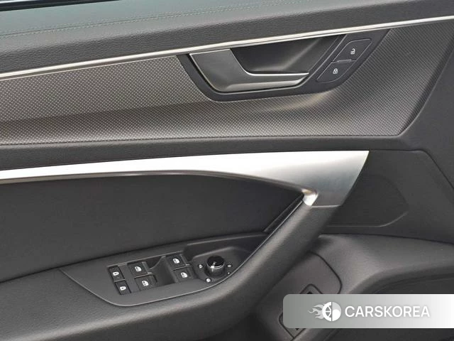 Audi A6L id 4241276 из Китая 16