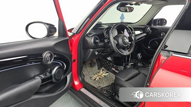 Mini Cooper S id 4409653 из Кореи 31