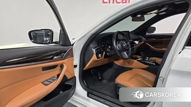 BMW 5 Series (G30) id 3586609 из Кореи 20