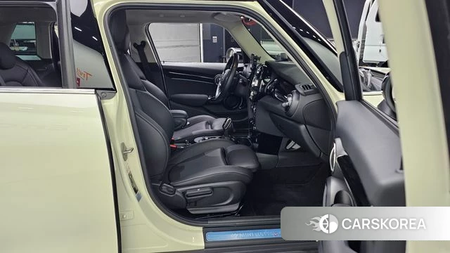 Mini Cooper id 4936369 из Кореи 31