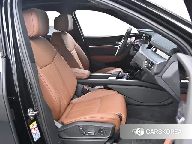 Audi e-Tron id 3026743 из Кореи 20