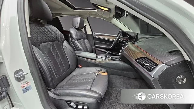 BMW 5 Series (G30) id 3748312 из Кореи 20