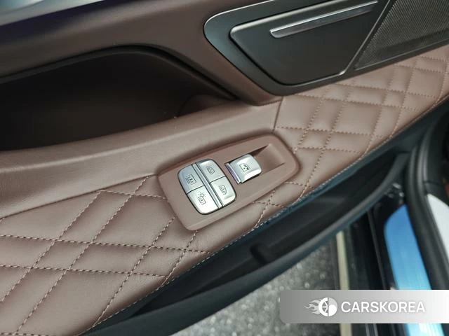 BMW 7 series id 4254466 из Китая 28