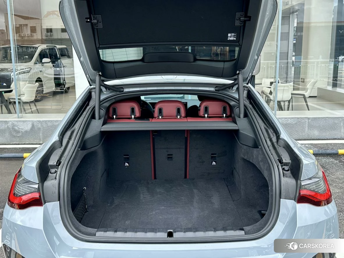 BMW i4 id 4467675 из Китая 18