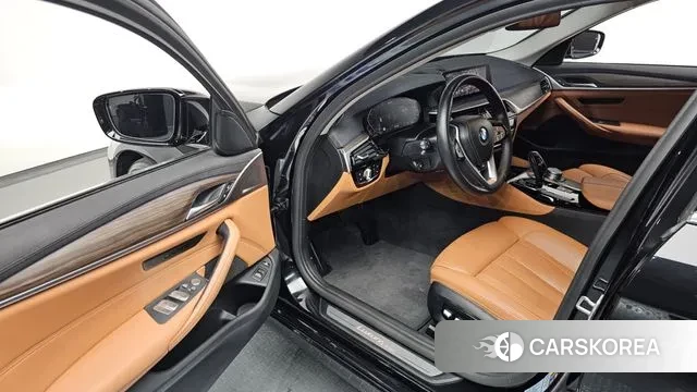 BMW 5 Series (G30) id 3018211 из Кореи 20