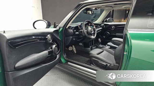 Mini Cooper S id 4740988 из Кореи 32
