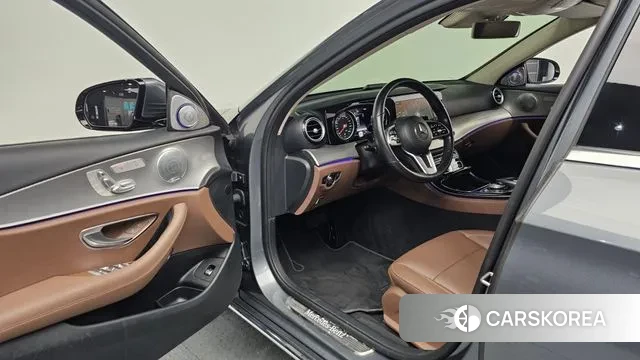 Mercedes-Benz E-Class W213 id 3677289 из Кореи 20