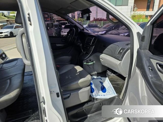 Hyundai The New Grand Starex id 4188748 из Кореи 15