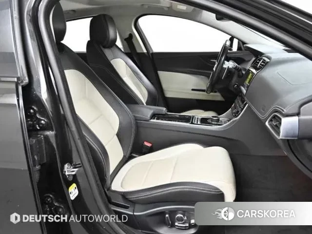 Jaguar XE id 3380641 из Кореи 20