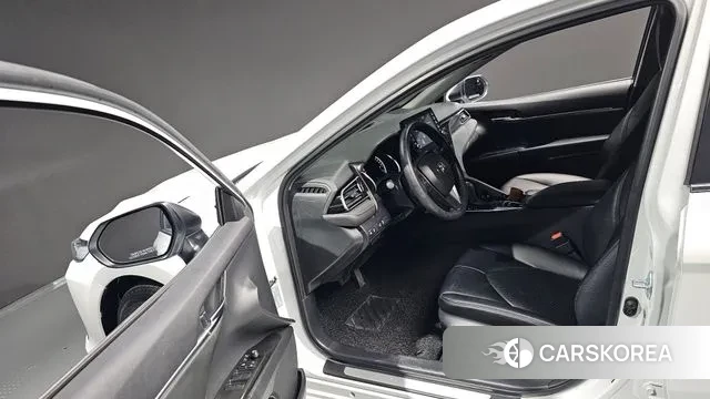 Toyota Camry (XV70) id 3406007 из Кореи 20