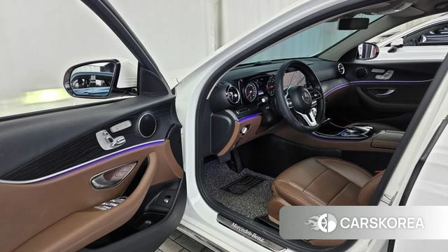 Mercedes-Benz E-Class W213 id 4551789 из Кореи 20
