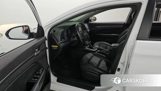 Hyundai Avante AD id 4508732 из Кореи 29