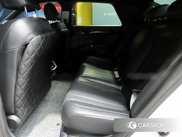 Hyundai Grandeur (GN7) id 3831755 из Кореи 20