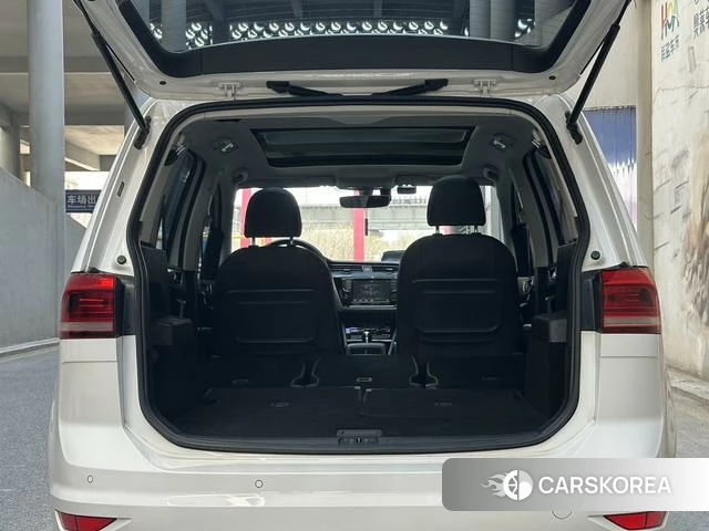 Volkswagen Touran L id 4255891 из Китая 13