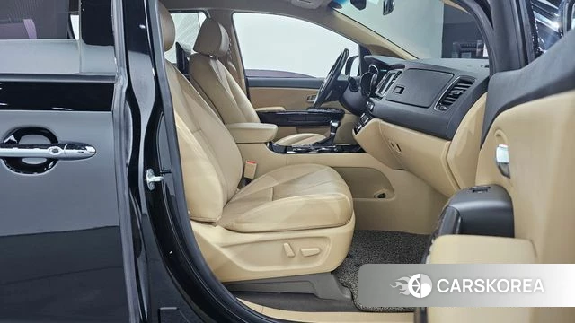 Kia The New Carnival id 3813760 из Кореи 20