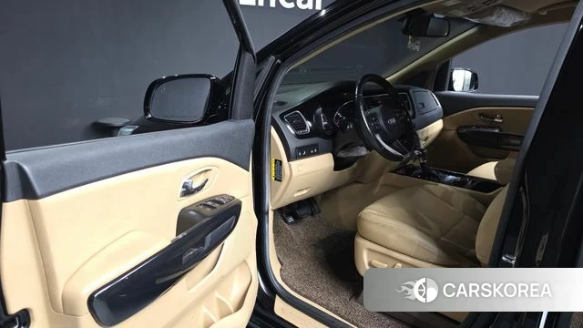 Kia All New Carnival id 4713422 из Кореи 33