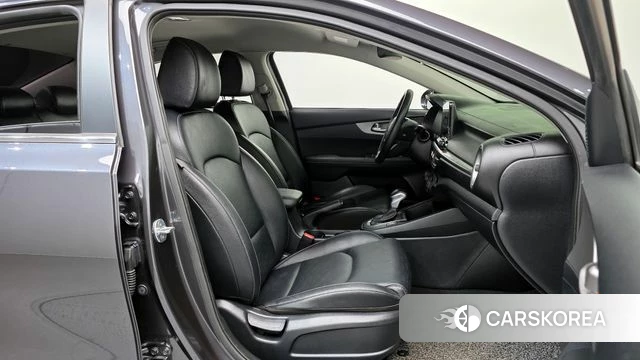 Kia Come New K3 id 3885955 из Кореи 20