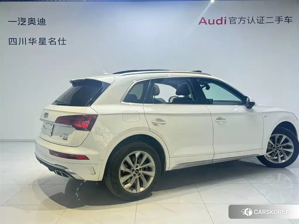 Audi Q5L id 4653903 из Китая 16