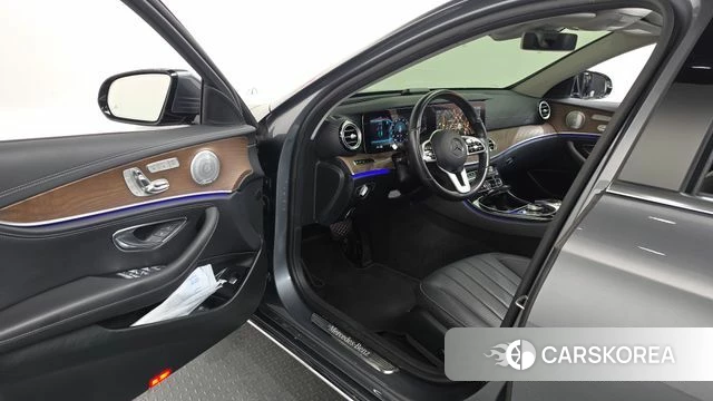 Mercedes-Benz E-Class W213 id 4736848 из Кореи 20